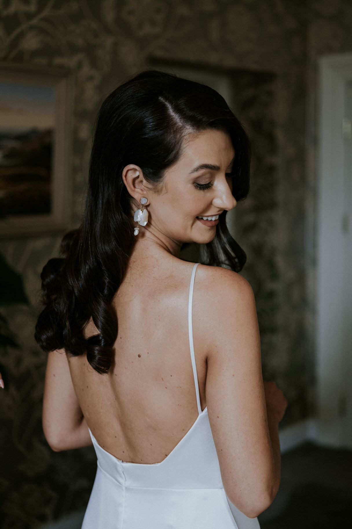 The White and Gold Bride: Nicole