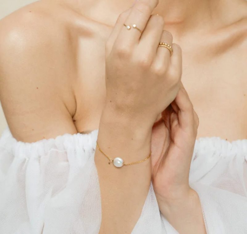 Solo Pearl Gold Bracelet