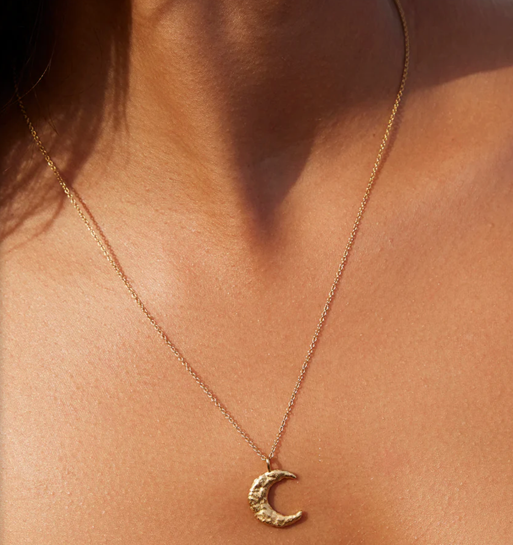 Agapée Artemis Moon Pendant